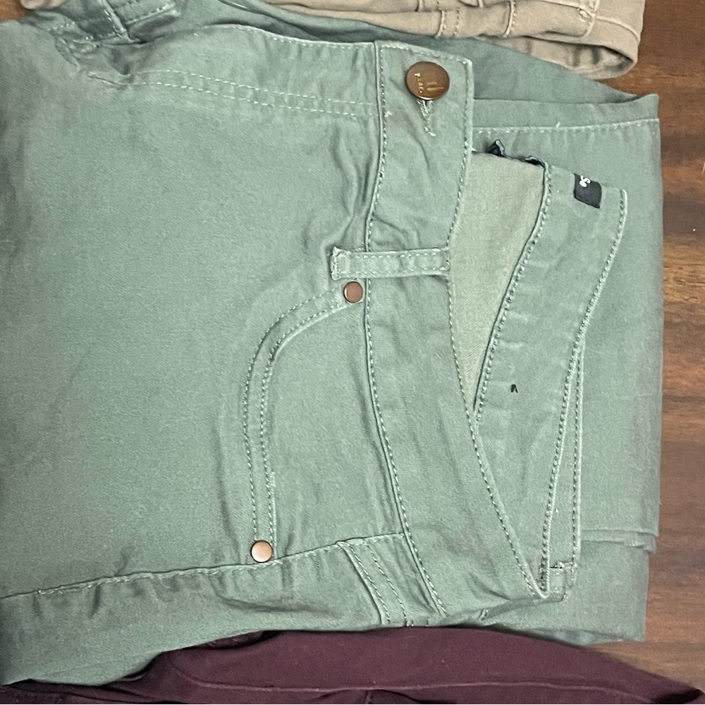 D. Jeans size 16